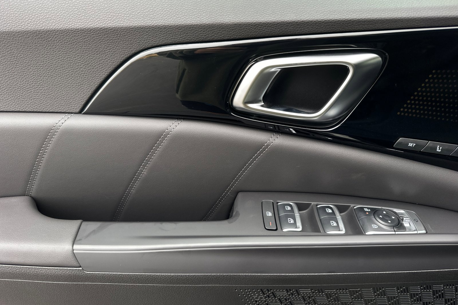 2026 Kia Carnival SX Prestige - Photo 11