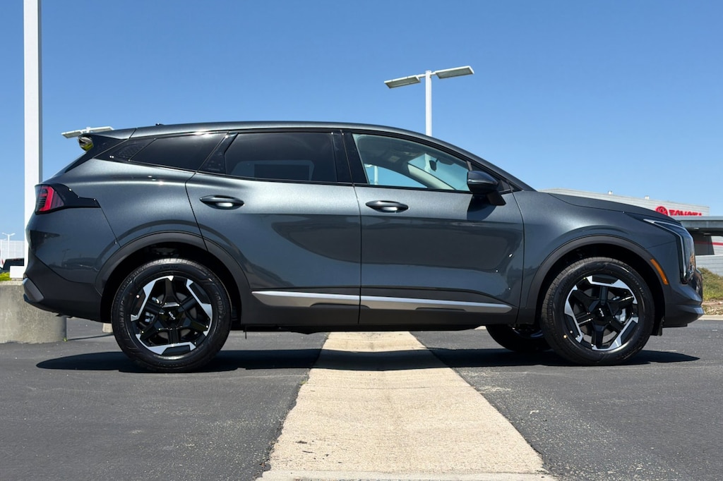 New 2026 Kia Sportage Hybrid S SUV