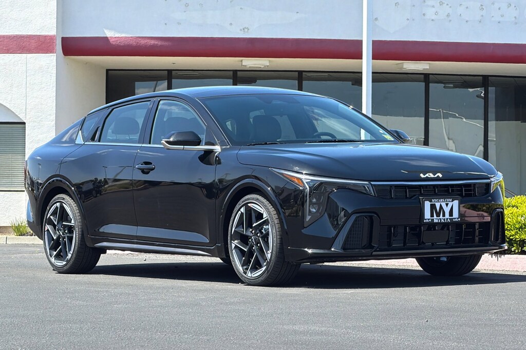 New 2026 Kia K4 GT-Line Sedan