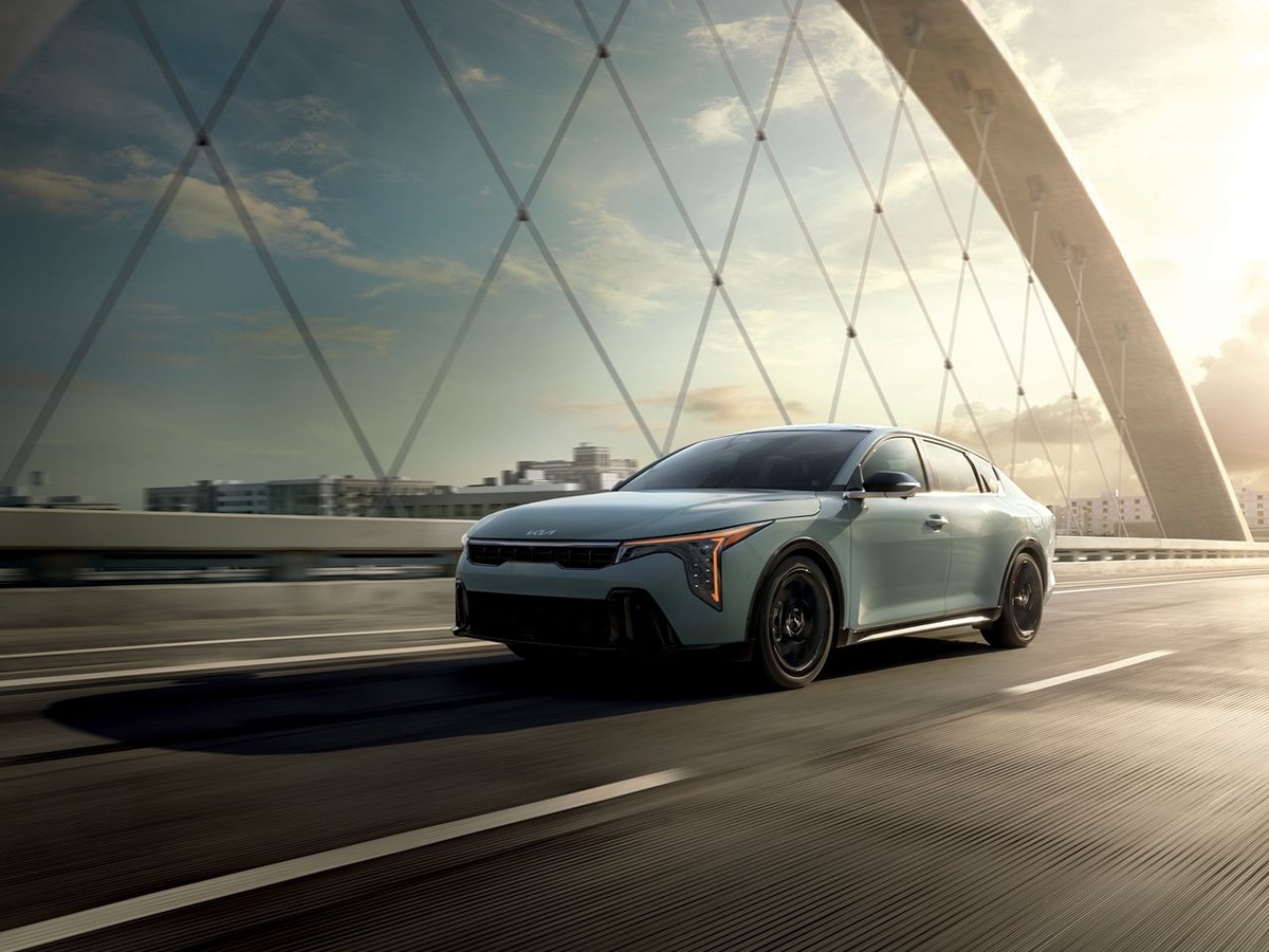Kia K4