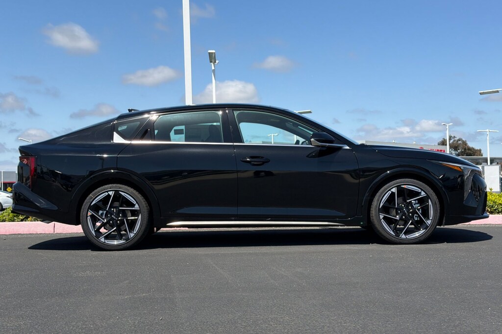 New 2026 Kia K4 GT-Line Sedan