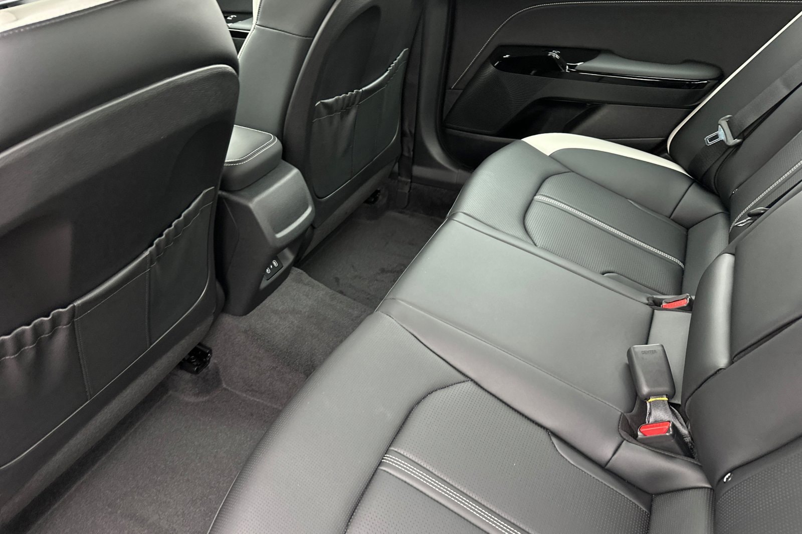 2026 Kia K5 GT-Line - Photo 13