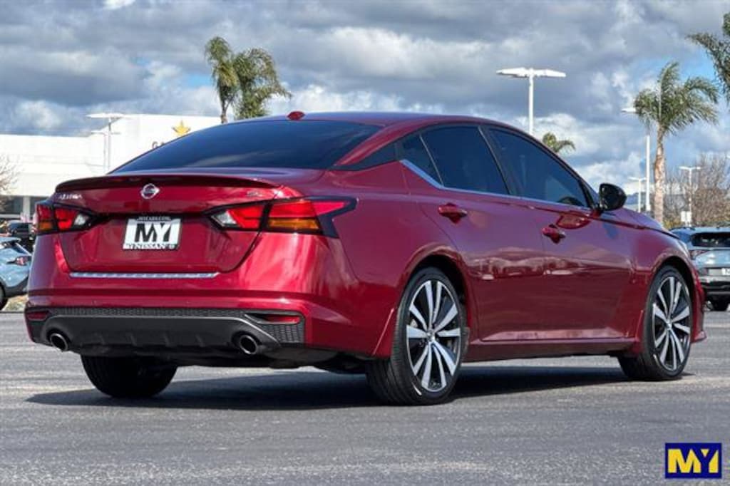 Used 2022 Nissan Altima 2.5 SR Sedan