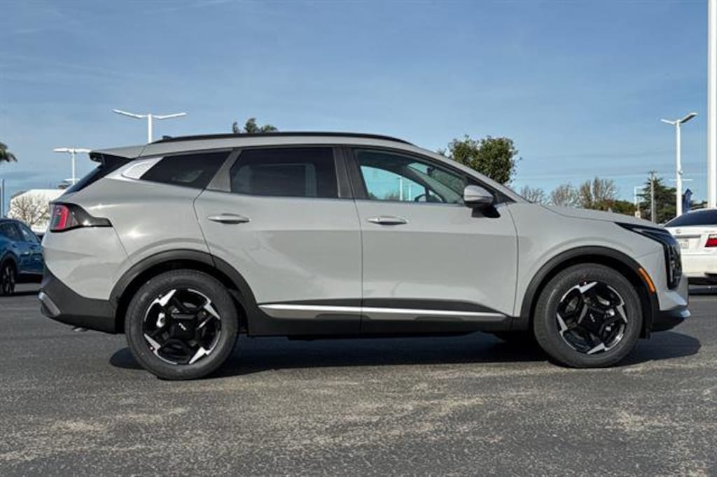 New 2026 Kia Sportage EX SUV