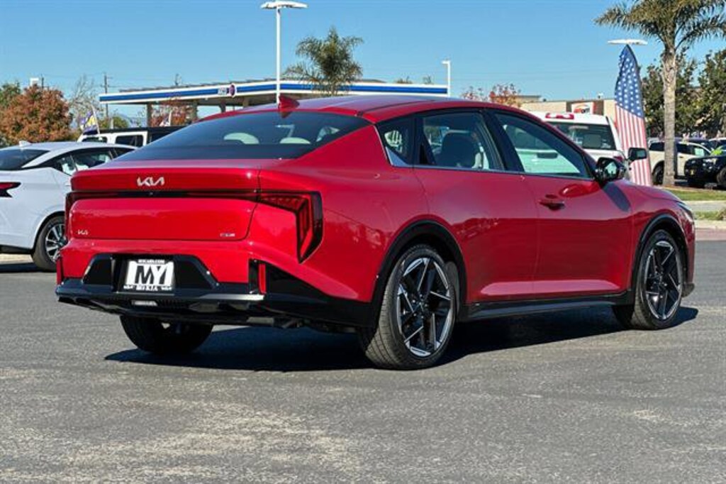 New 2025 Kia K4 GT-Line Sedan