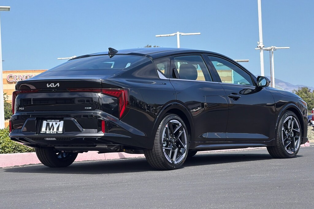 New 2026 Kia K4 GT-Line Sedan