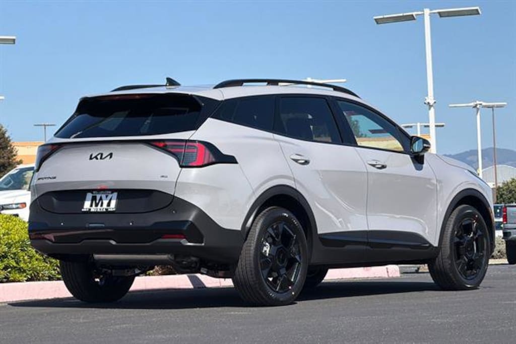 New 2026 Kia Sportage Hybrid X-Line SUV