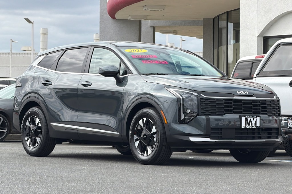 New 2027 Kia Sportage Hybrid LX SUV