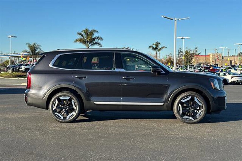 New 2025 Kia Telluride S SUV