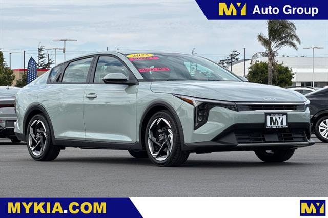 2025 Kia K4 Sedan 