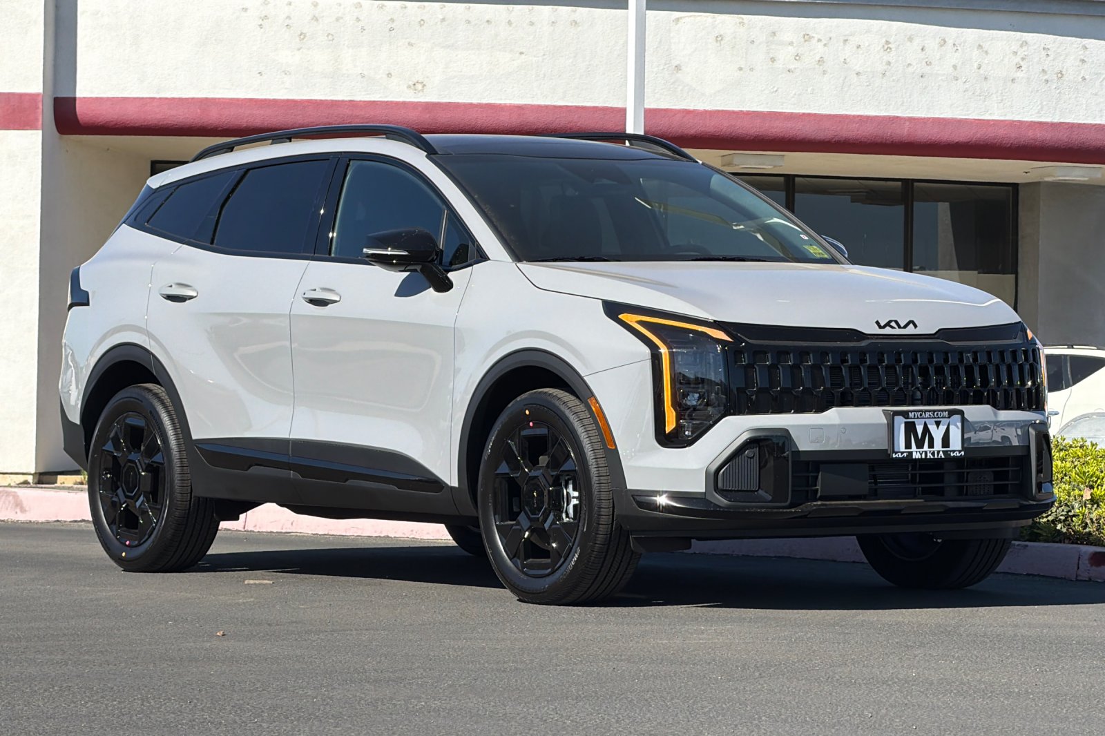 New 2027 Kia Sportage Hybrid X-Line SUV