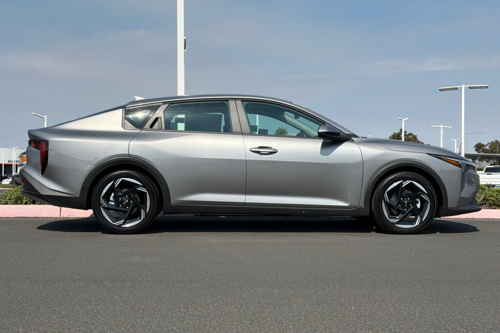 New 2026 Kia K4 EX Sedan