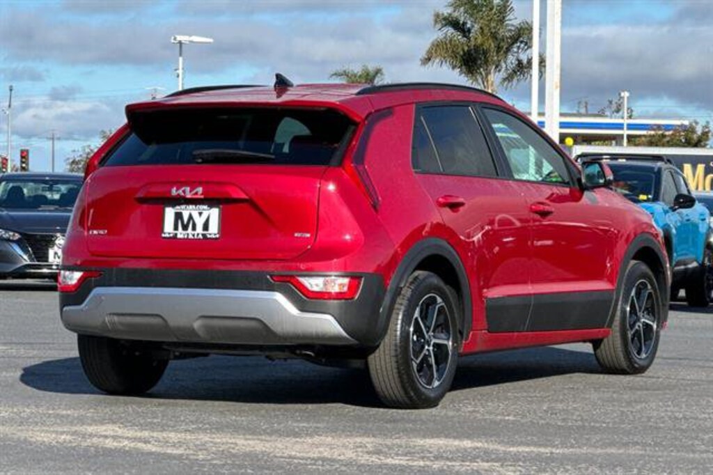 New 2025 Kia Niro EX SUV