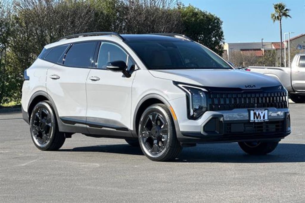 New 2026 Kia Sportage Hybrid X-Line SUV