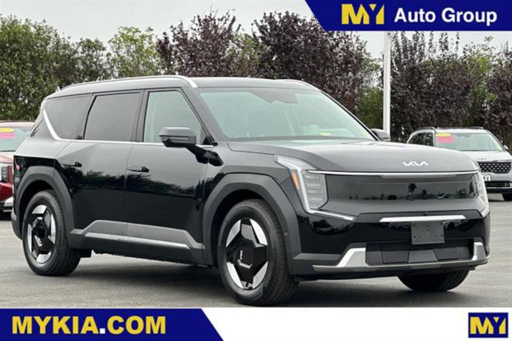 New 2026 Kia EV9 Wind SUV