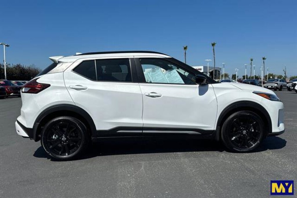 Used 2024 Nissan Kicks SR SUV