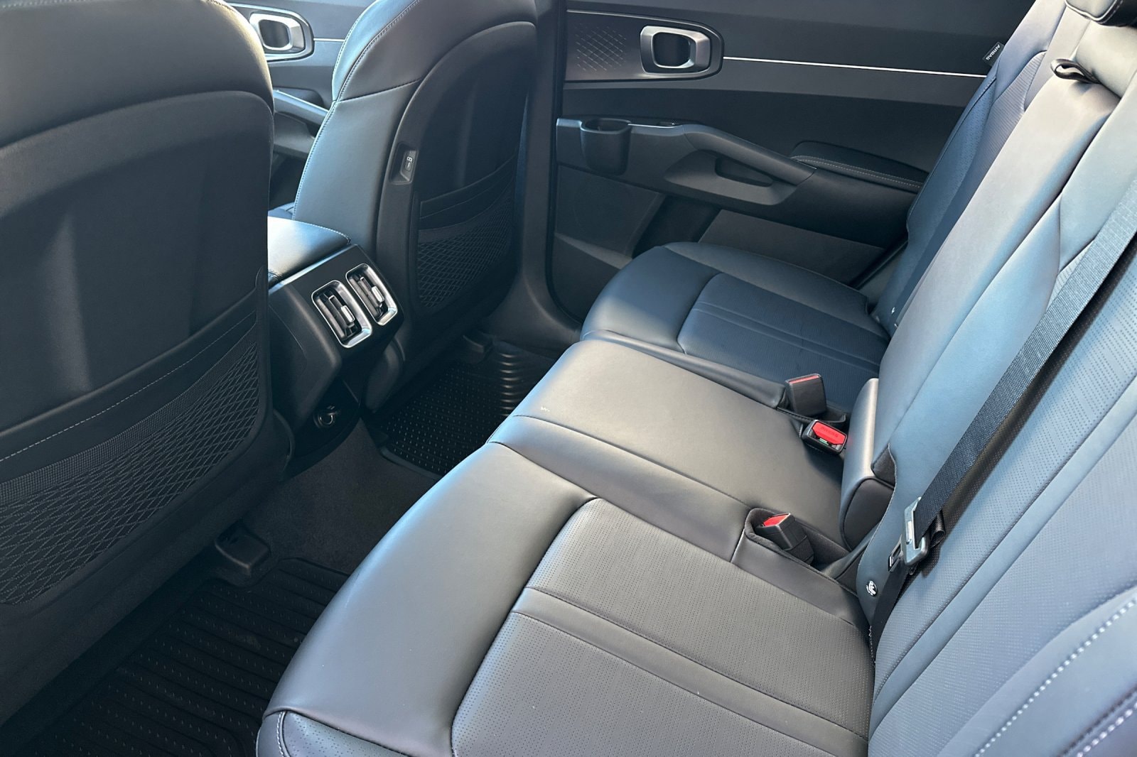 2026 Kia Sorento S - Photo 13