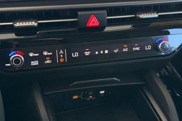 2026 Kia Sportage SX Prestige Hybrid - Photo 25