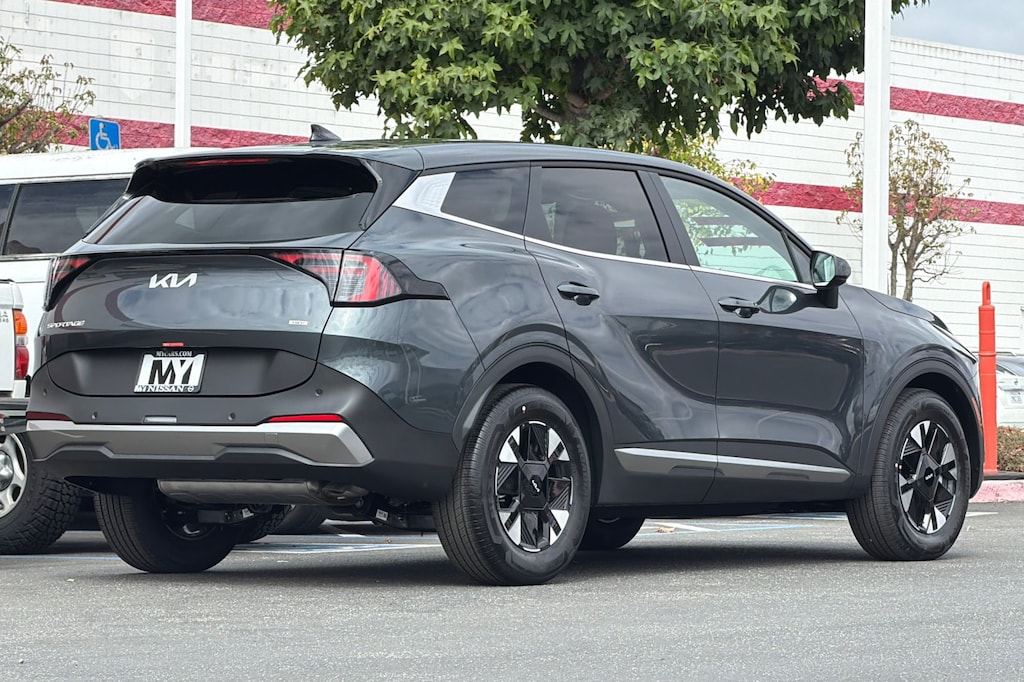 New 2027 Kia Sportage Hybrid LX SUV