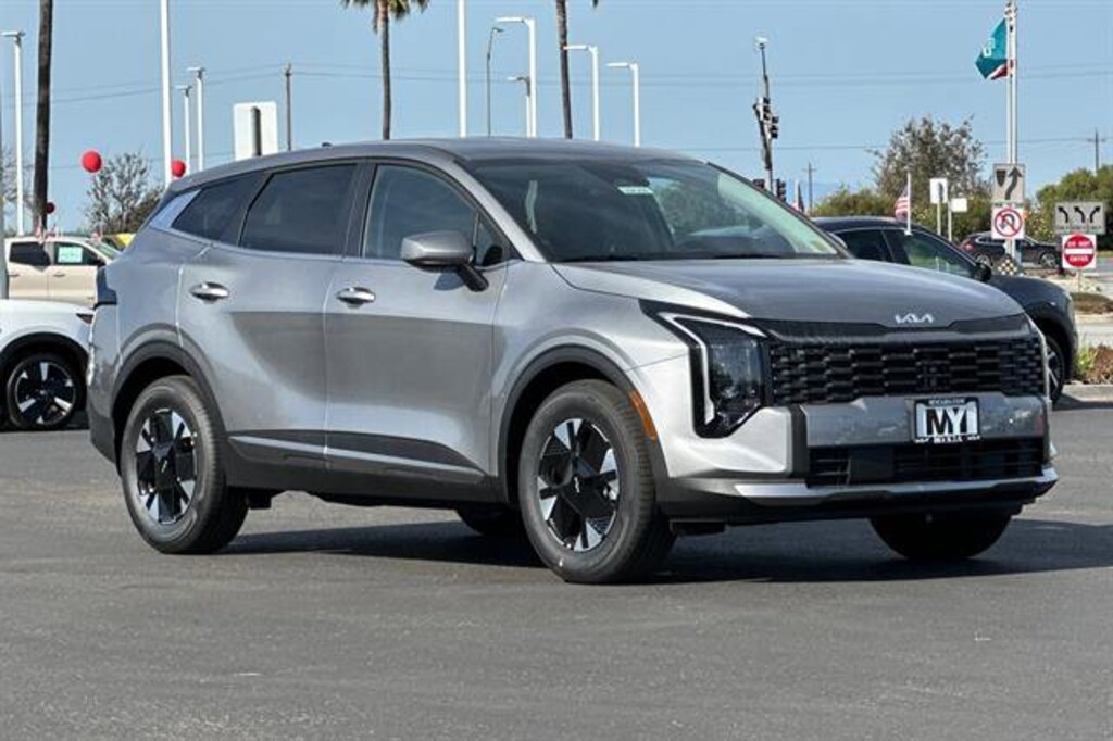 New 2026 Kia Sportage Hybrid LX SUV