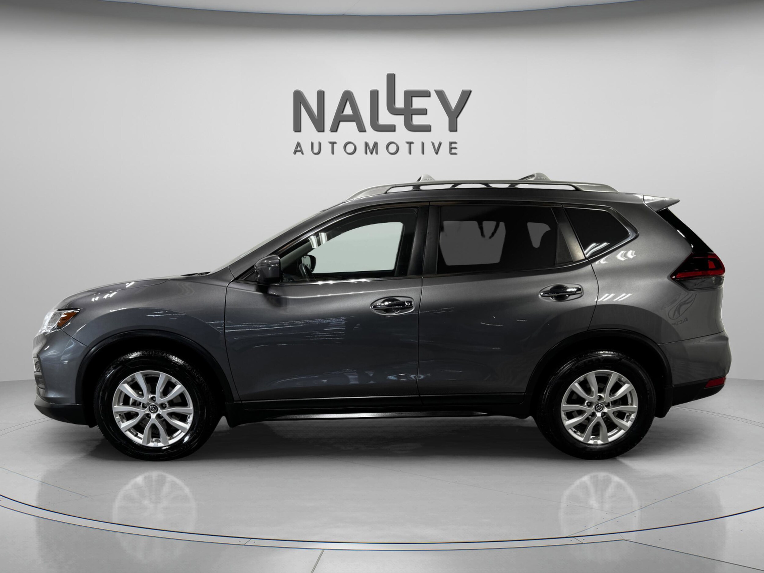 2019 Nissan Rogue S photo 2