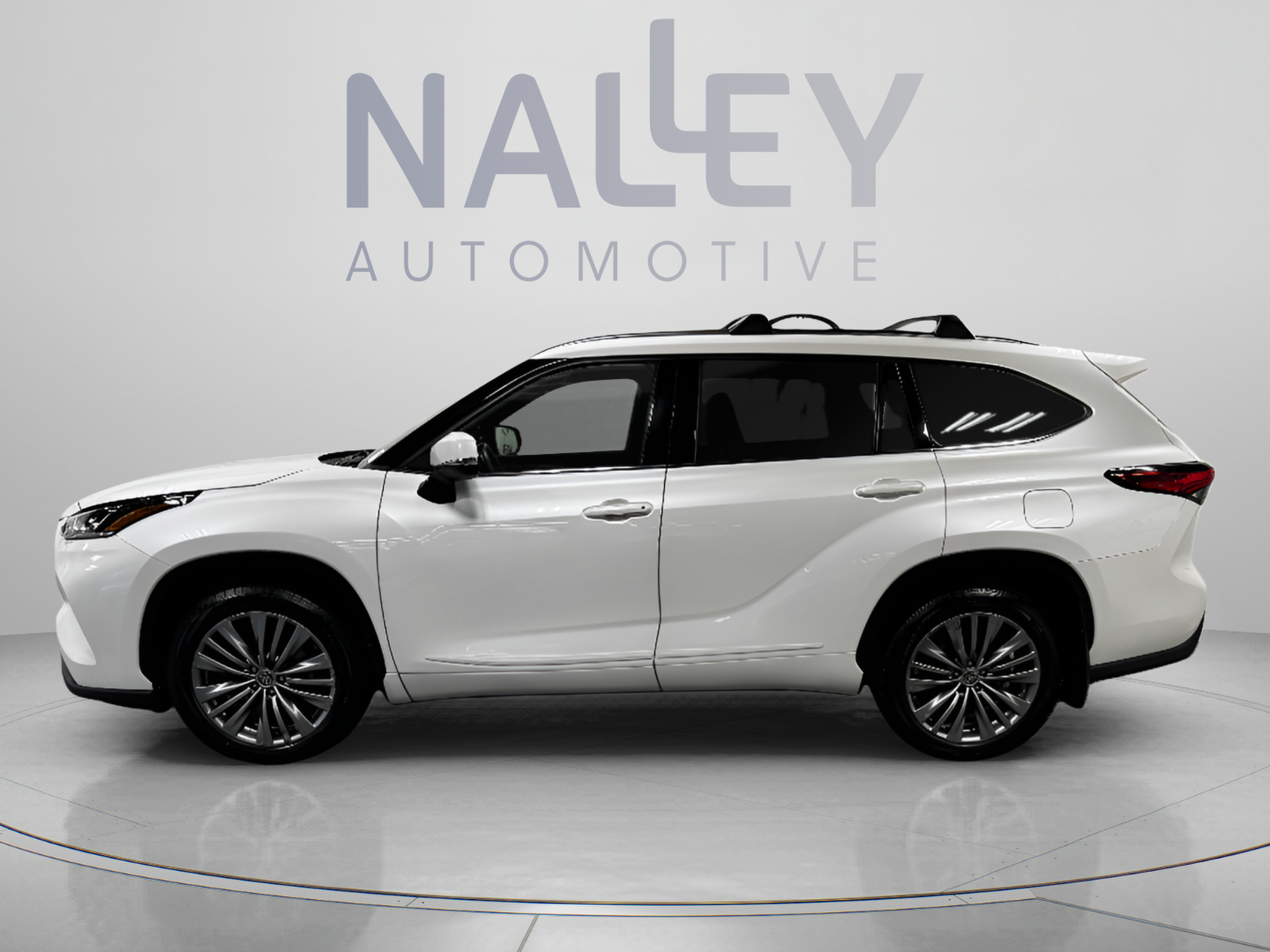 Used 2021 Toyota Highlander Platinum SUV