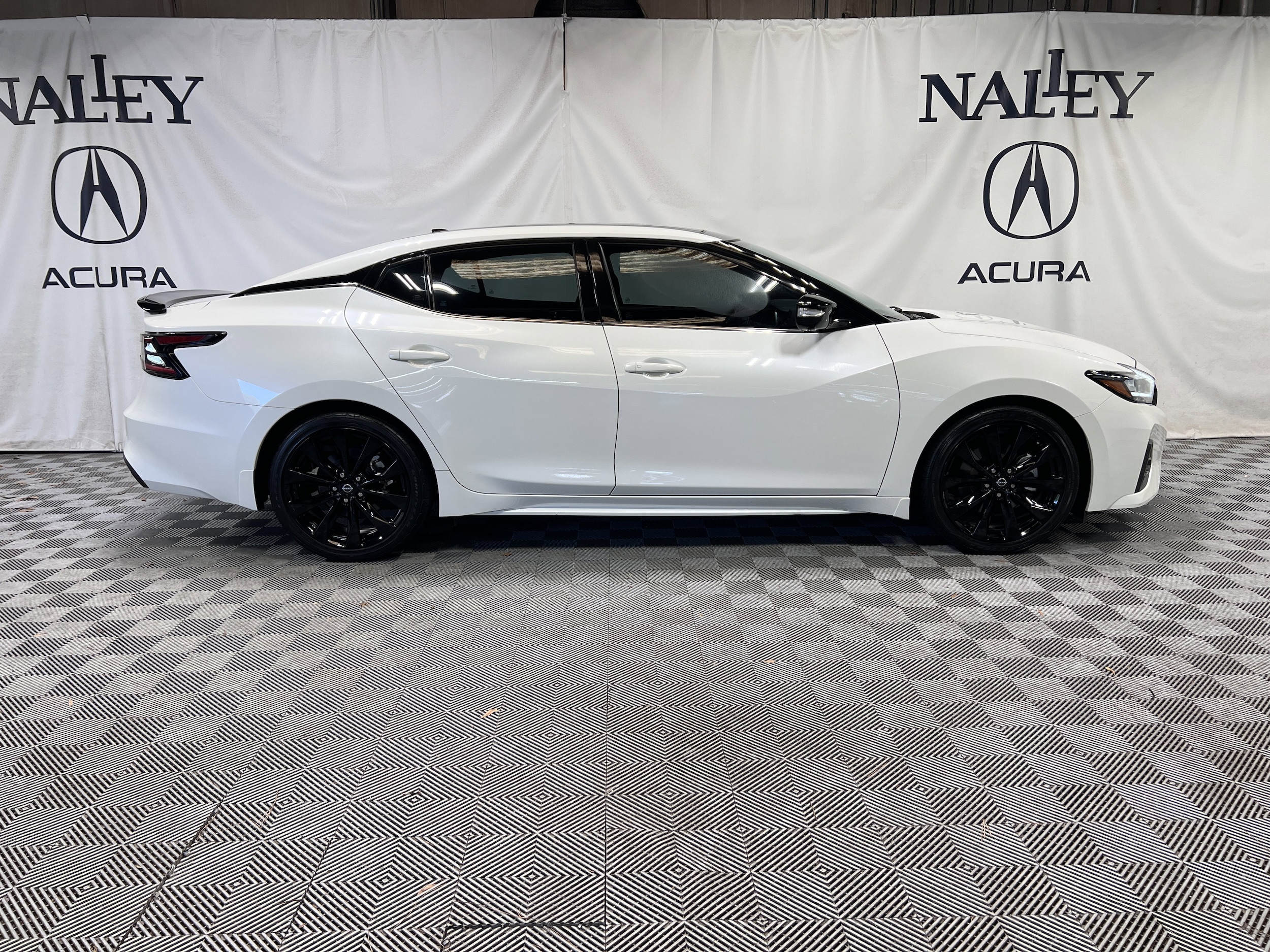 Used 2023 Nissan Maxima SR with VIN 1N4AA6EVXPC503641 for sale in Marietta, GA