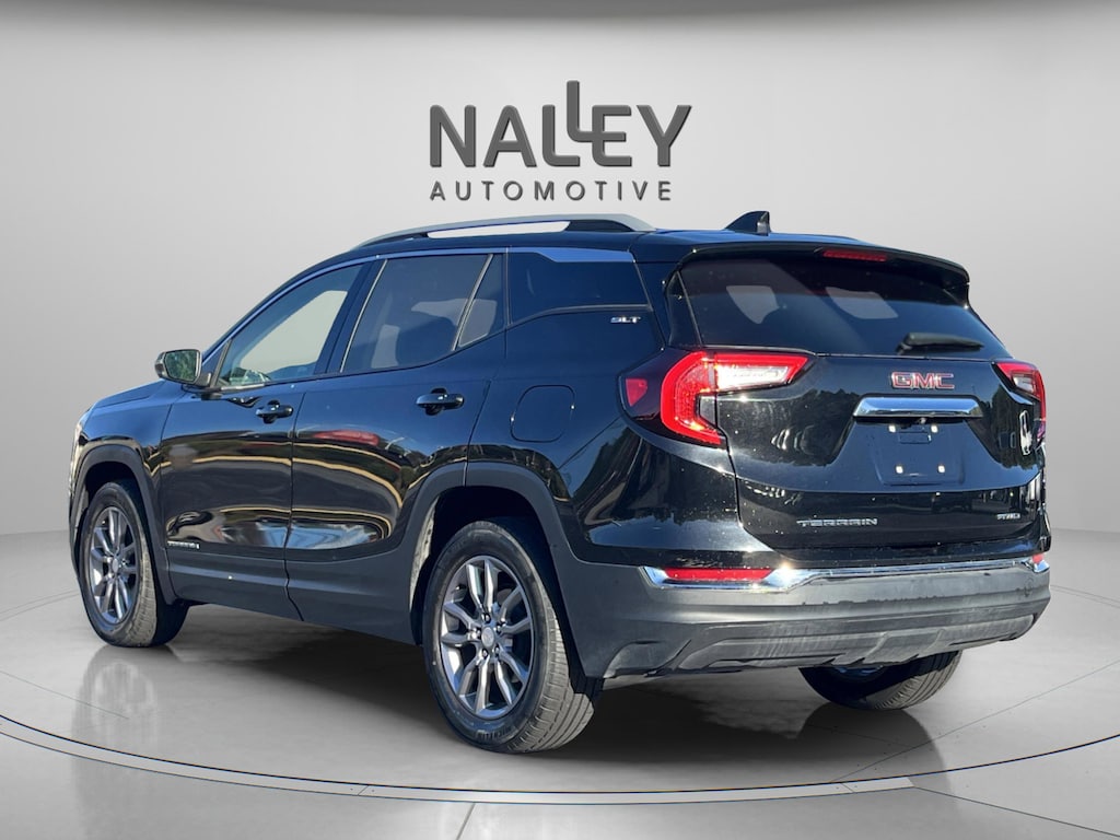 Used 2024 GMC Terrain SLT SUV