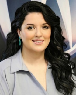 Staff member Victoria Solis from ID_2fd259c0416c