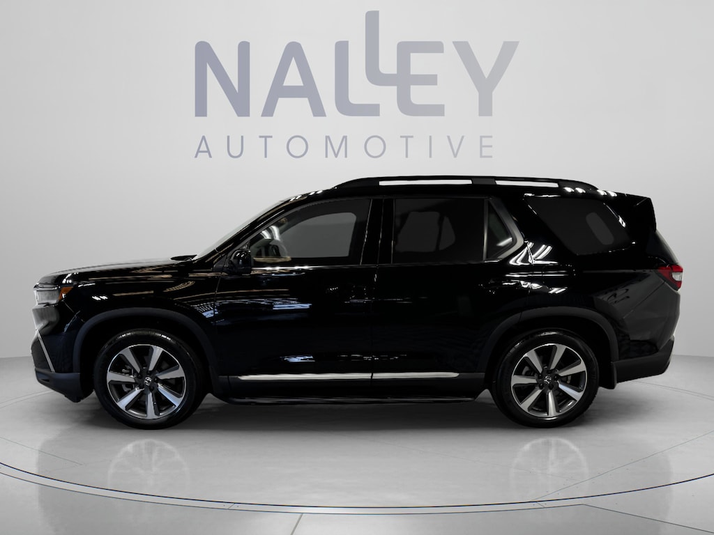 Used 2025 Honda Pilot Touring SUV