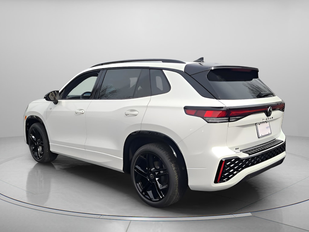 New 2026 Volkswagen Tiguan 2.0T SE R-Line Black SUV