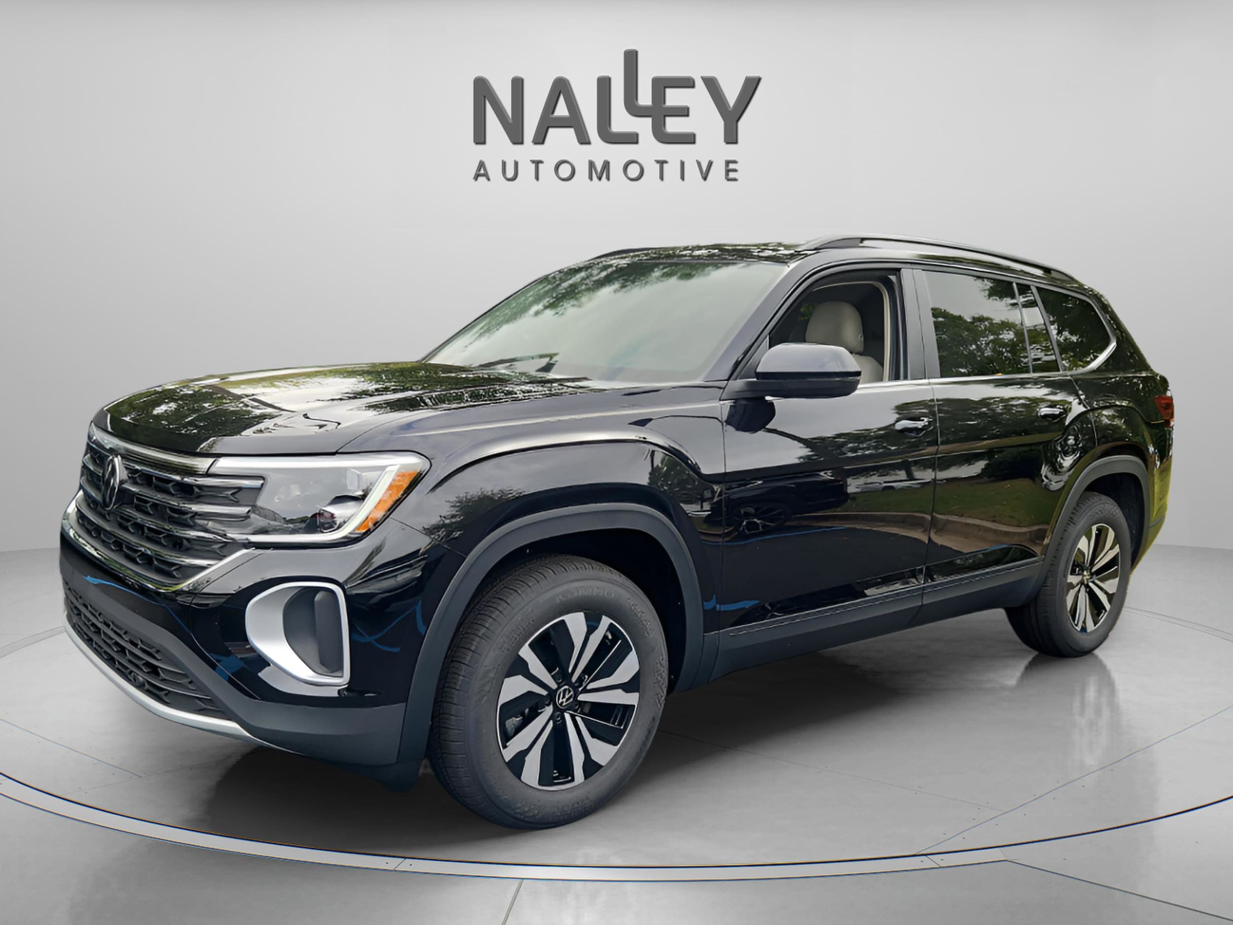 2026 Volkswagen Atlas SE's photo