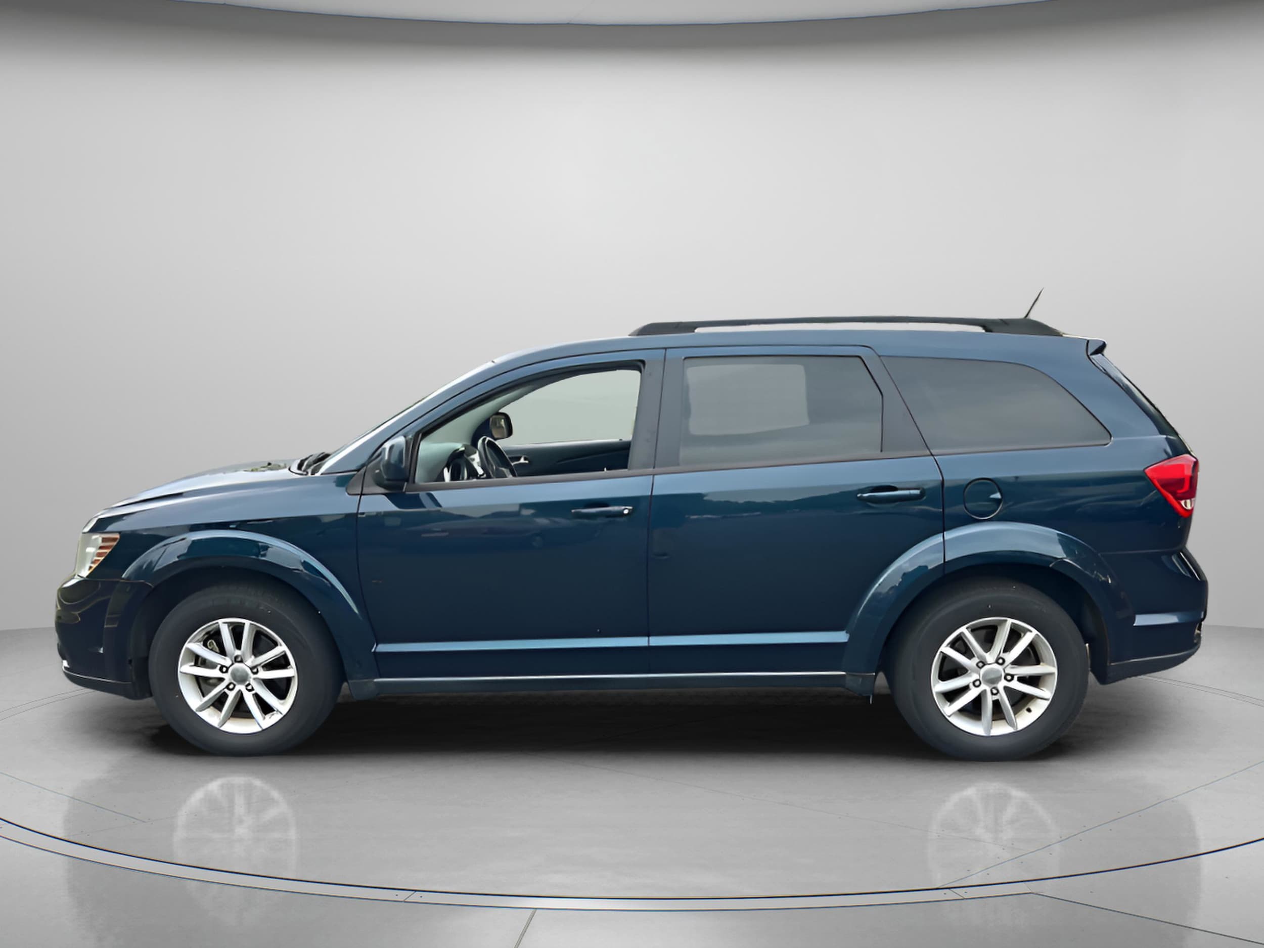 Used 2015 Dodge Journey SXT with VIN 3C4PDCBB8FT560752 for sale in Alpharetta, GA