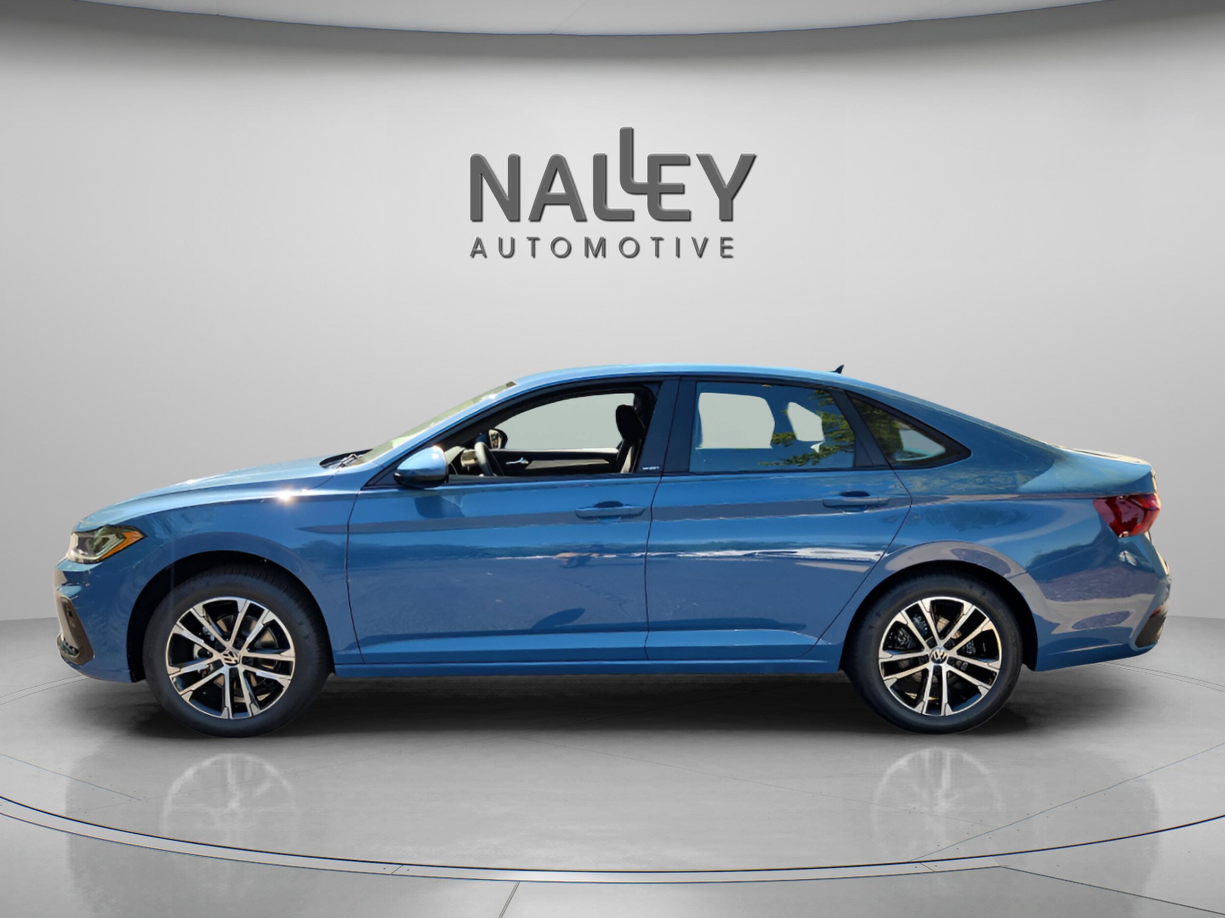 2026 Volkswagen Jetta Sport photo 3