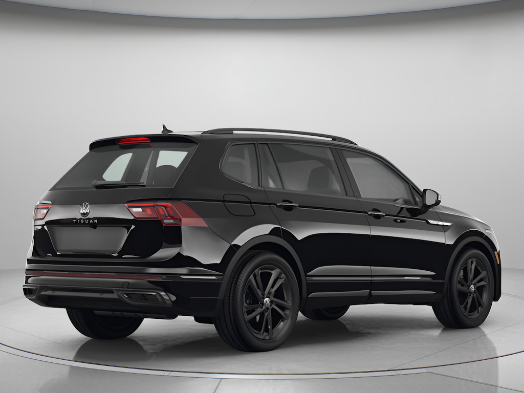 Used 2023 Volkswagen Tiguan SE SUV