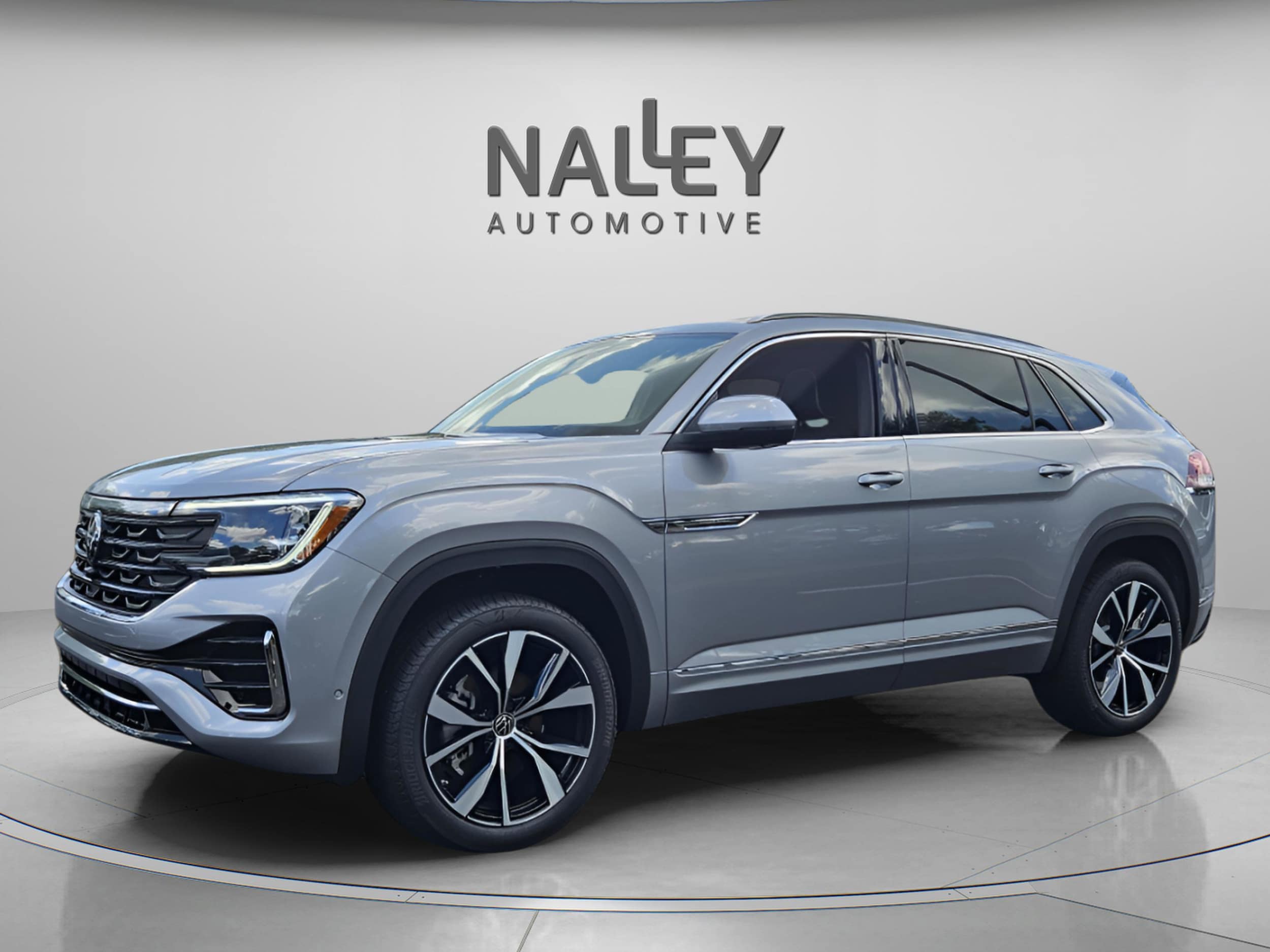 2025 Volkswagen Atlas Cross Sport SEL Premium R-LINE's photo