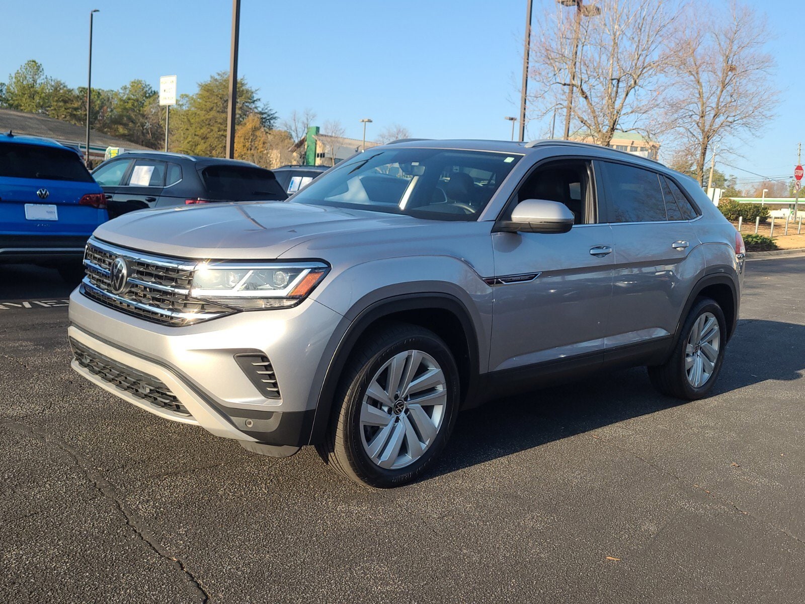 2022 Volkswagen Atlas Cross Sport SE w/Tech