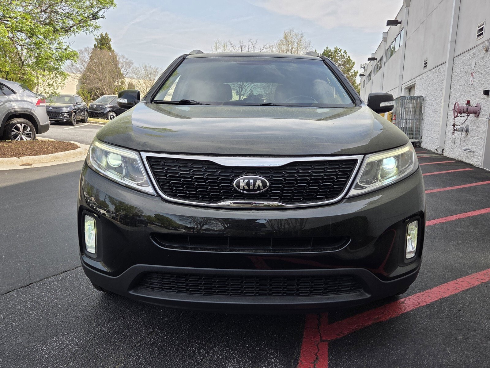 Used 2015 Kia Sorento LX with VIN 5XYKT3A60FG625523 for sale in Alpharetta, GA