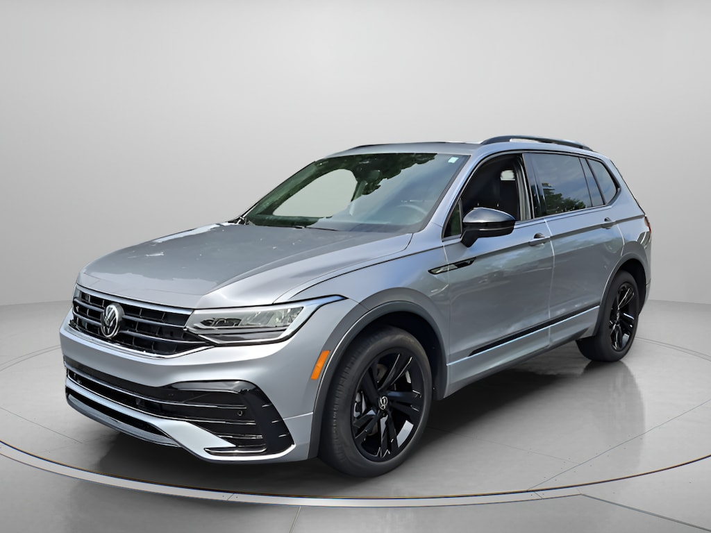 Certified 2024 Volkswagen Tiguan SE R-Line Black SUV