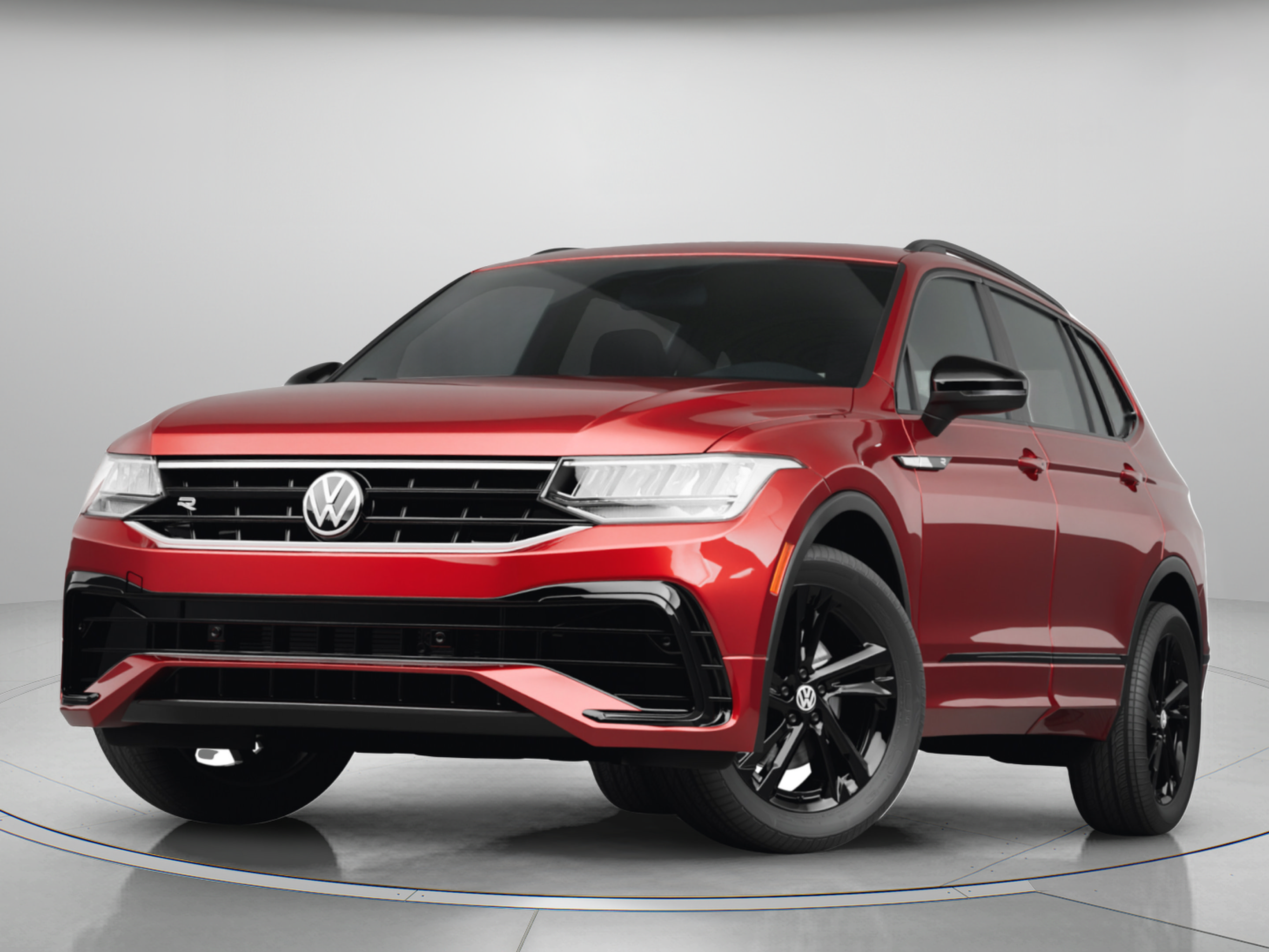 Used 2024 Volkswagen Tiguan SEL R-Line SUV