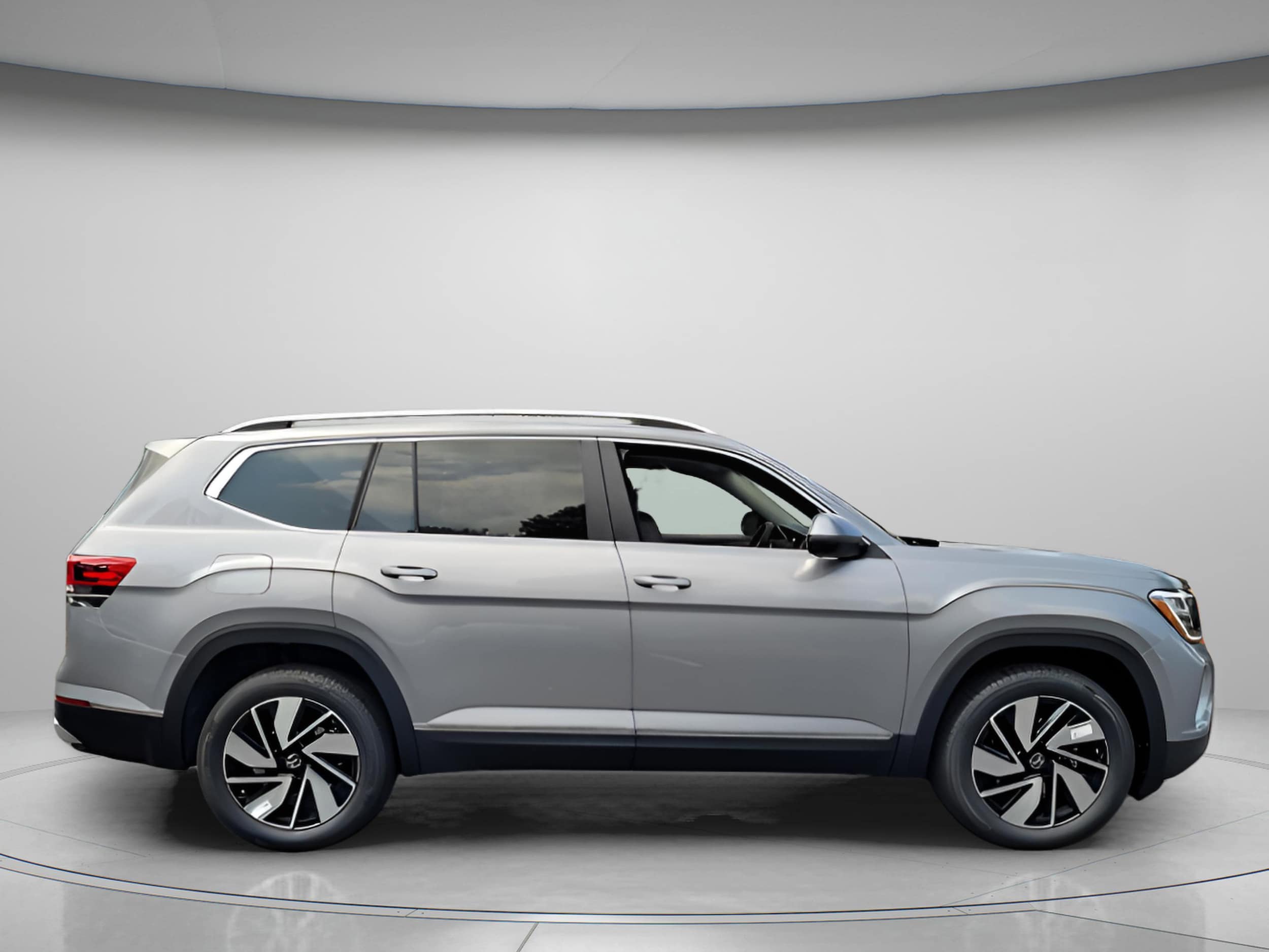 2026 Volkswagen Atlas SEL - Photo 6
