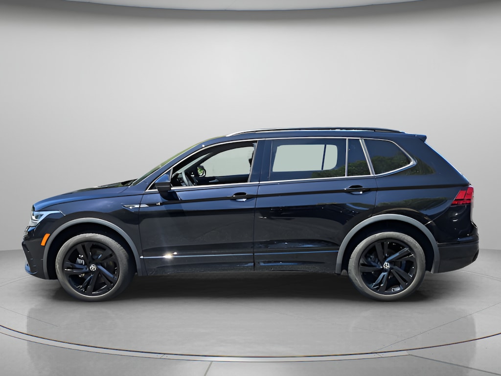 Certified 2023 Volkswagen Tiguan SE R-Line Black SUV