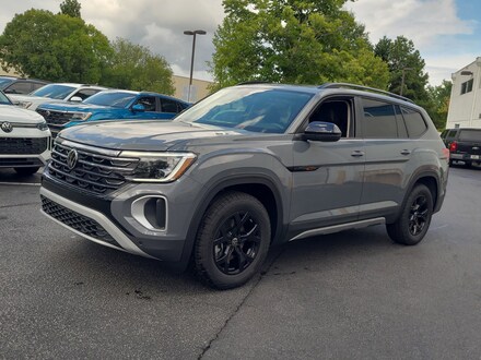 2025 Volkswagen Atlas 2.0T Peak Edition SUV