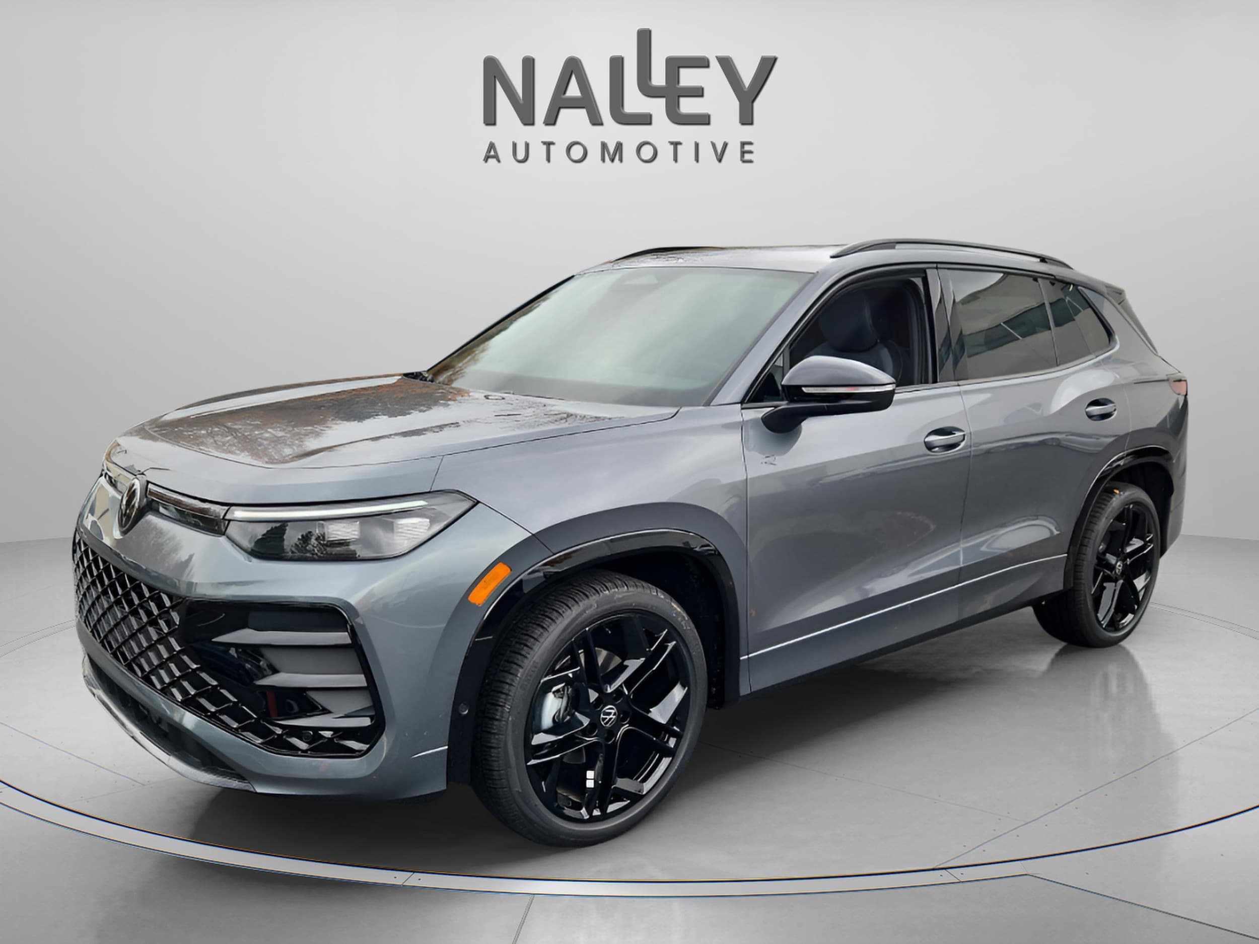 2026 Volkswagen Tiguan SE R-LINE BLACK's photo