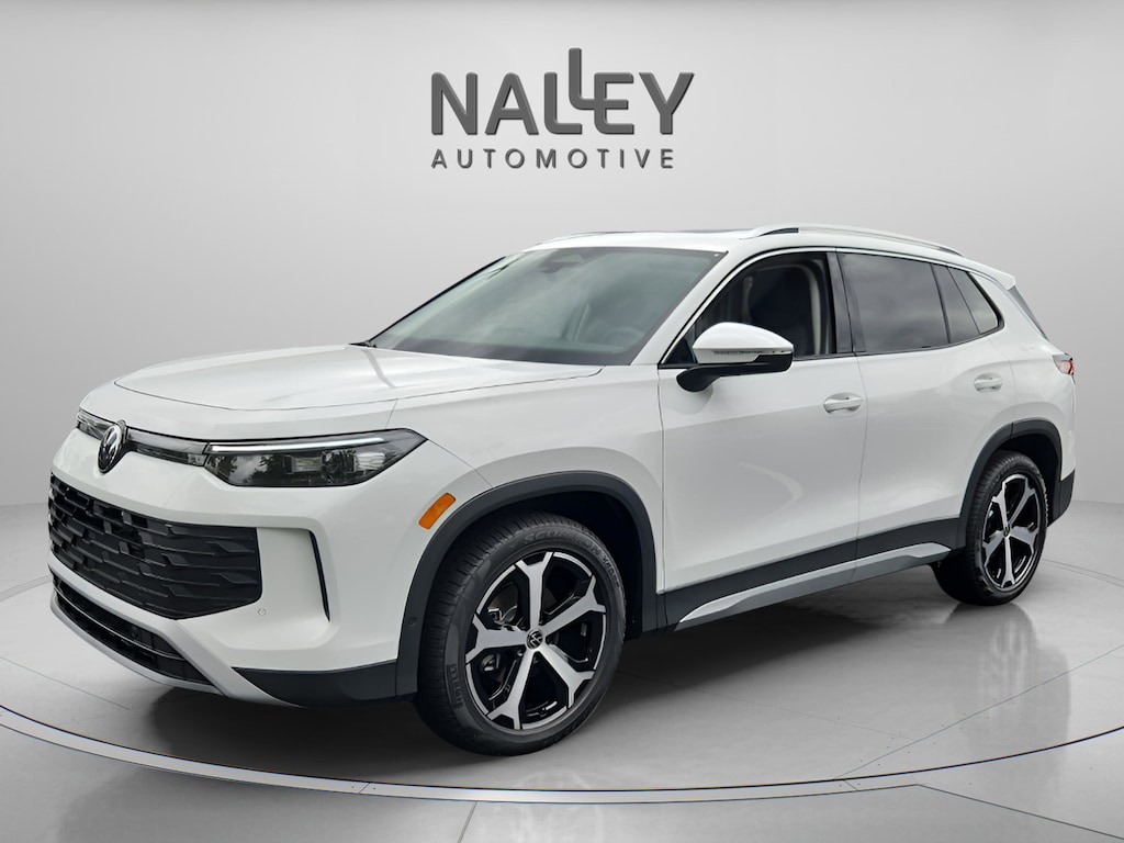 New 2025 Volkswagen Tiguan 2.0T SE SUV