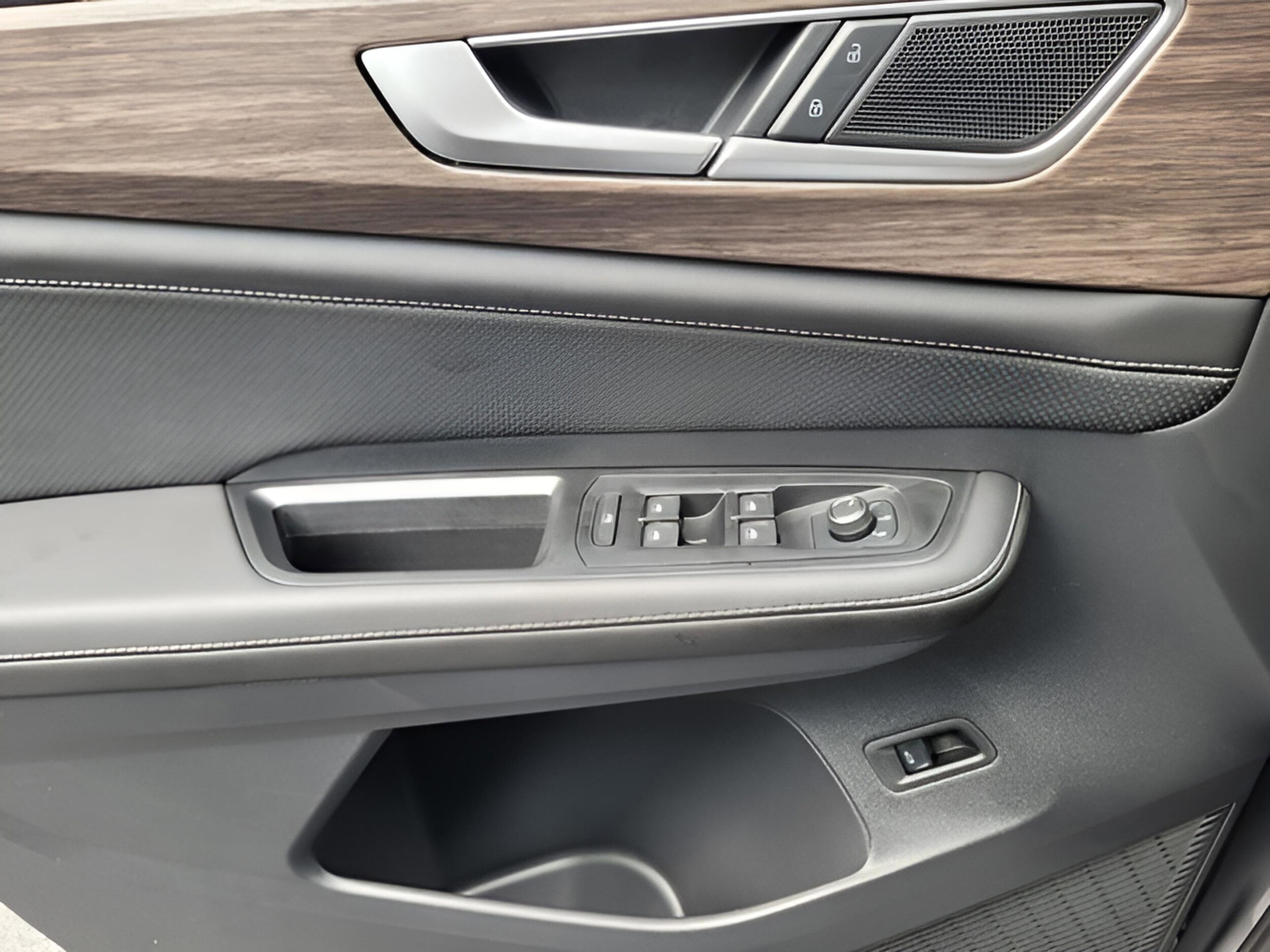 2026 Volkswagen Atlas SEL - Photo 21