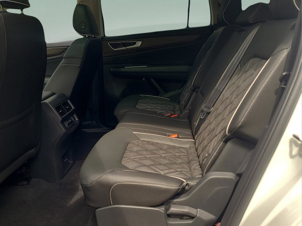 New 2026 Volkswagen Atlas 2.0T SEL Premium R-Line SUV