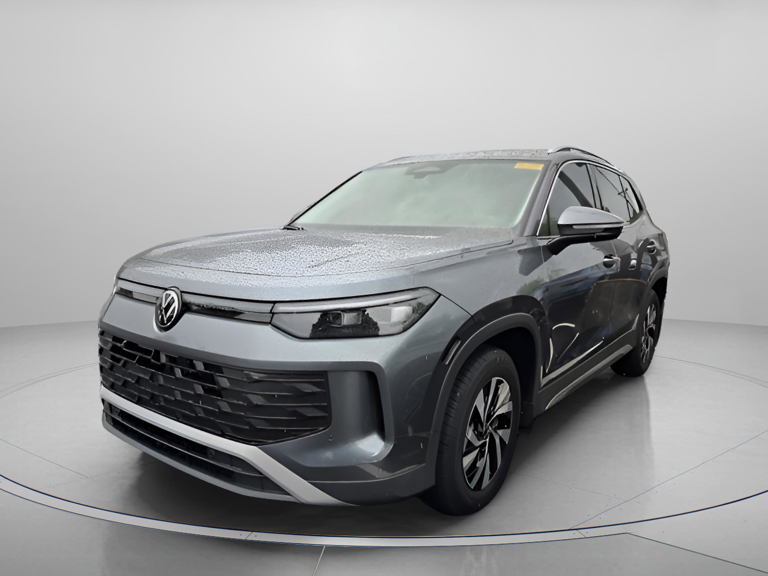 2025 Volkswagen Tiguan 2.0T S's photo