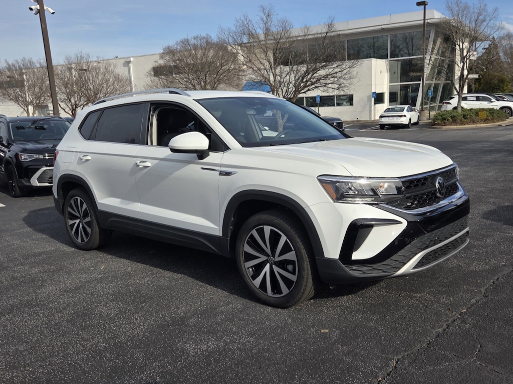 Used 2022 Volkswagen Taos SE SUV