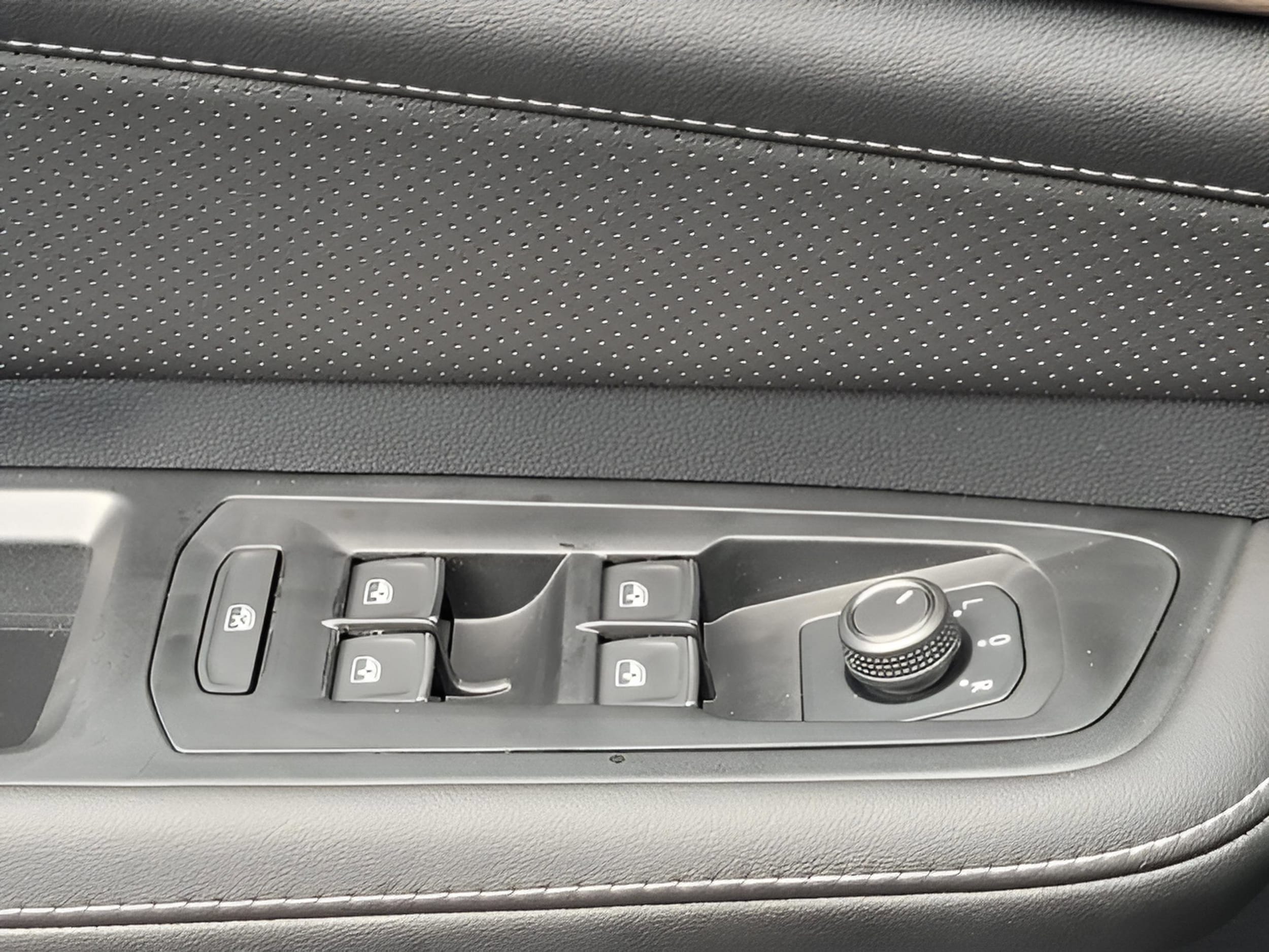 2026 Volkswagen Atlas SEL - Photo 22